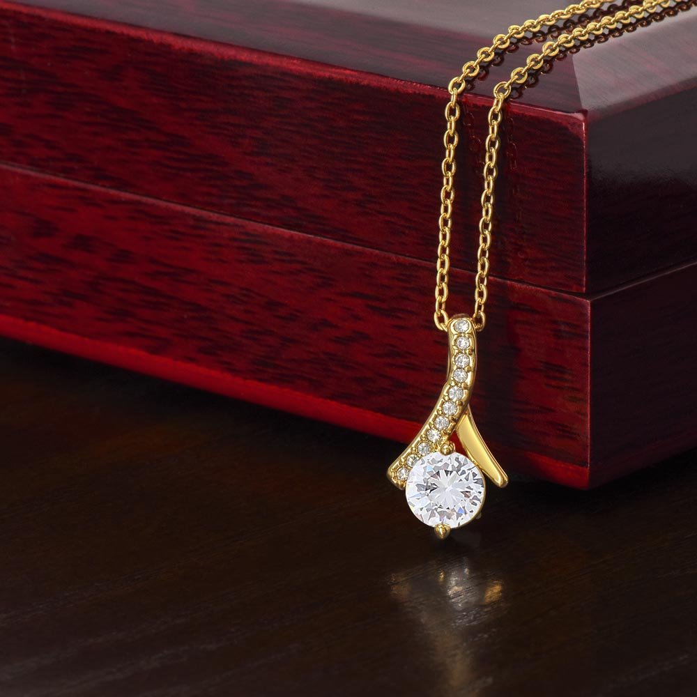 Alluring Beauty Necklace: Darling Jewelry 18K Yellow Gold Mahogany Style Luxury Box with LED The Silver Clover & Co.