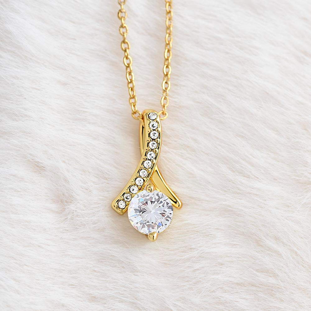 Alluring Beauty Necklace: Angel