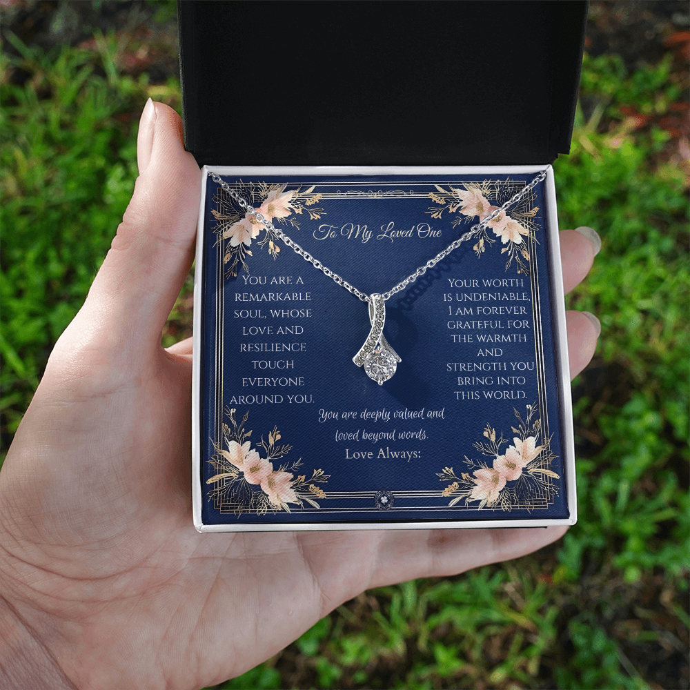 Alluring Beauty Necklace: Princess