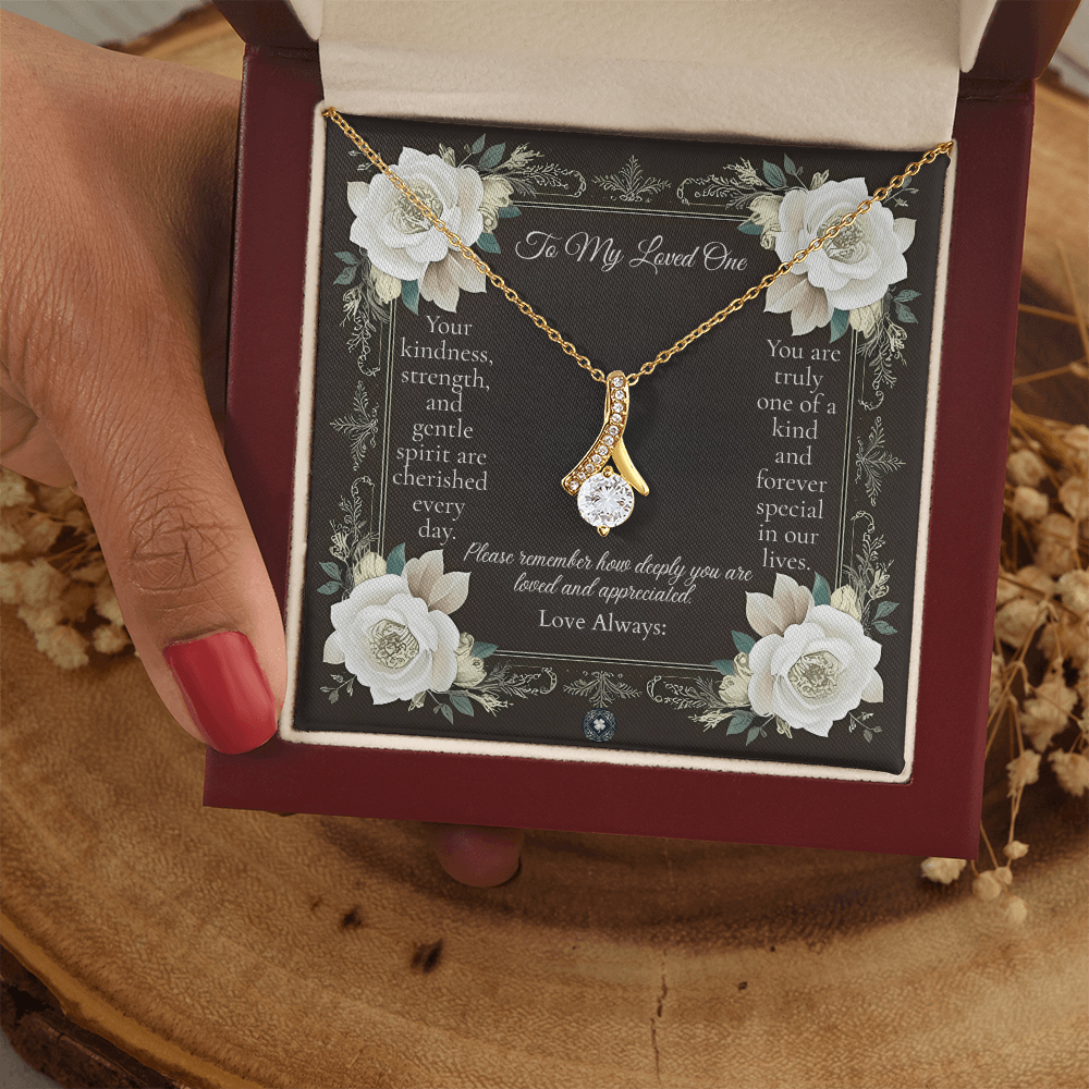 Alluring Beauty Necklace: Angel