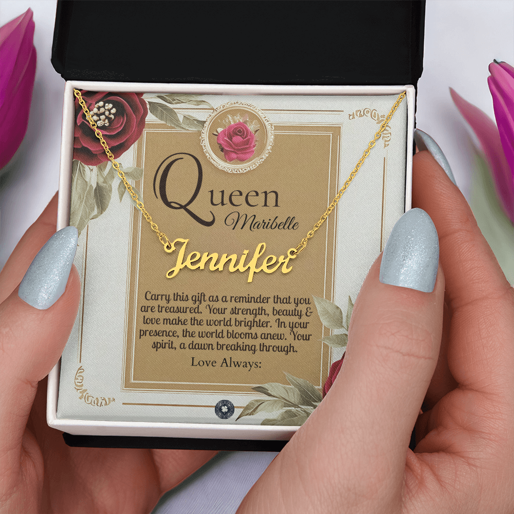 Horizontal Name Necklace: Queen