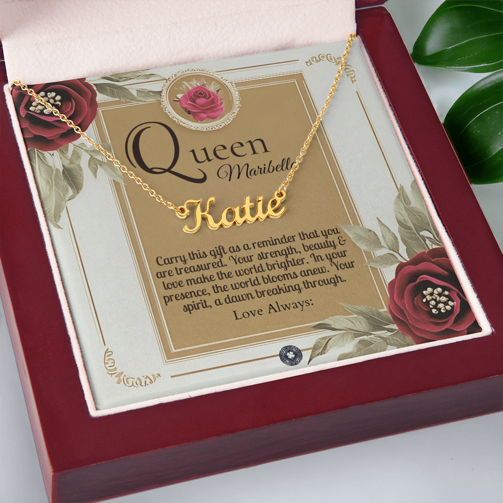 Horizontal Name Necklace: Queen