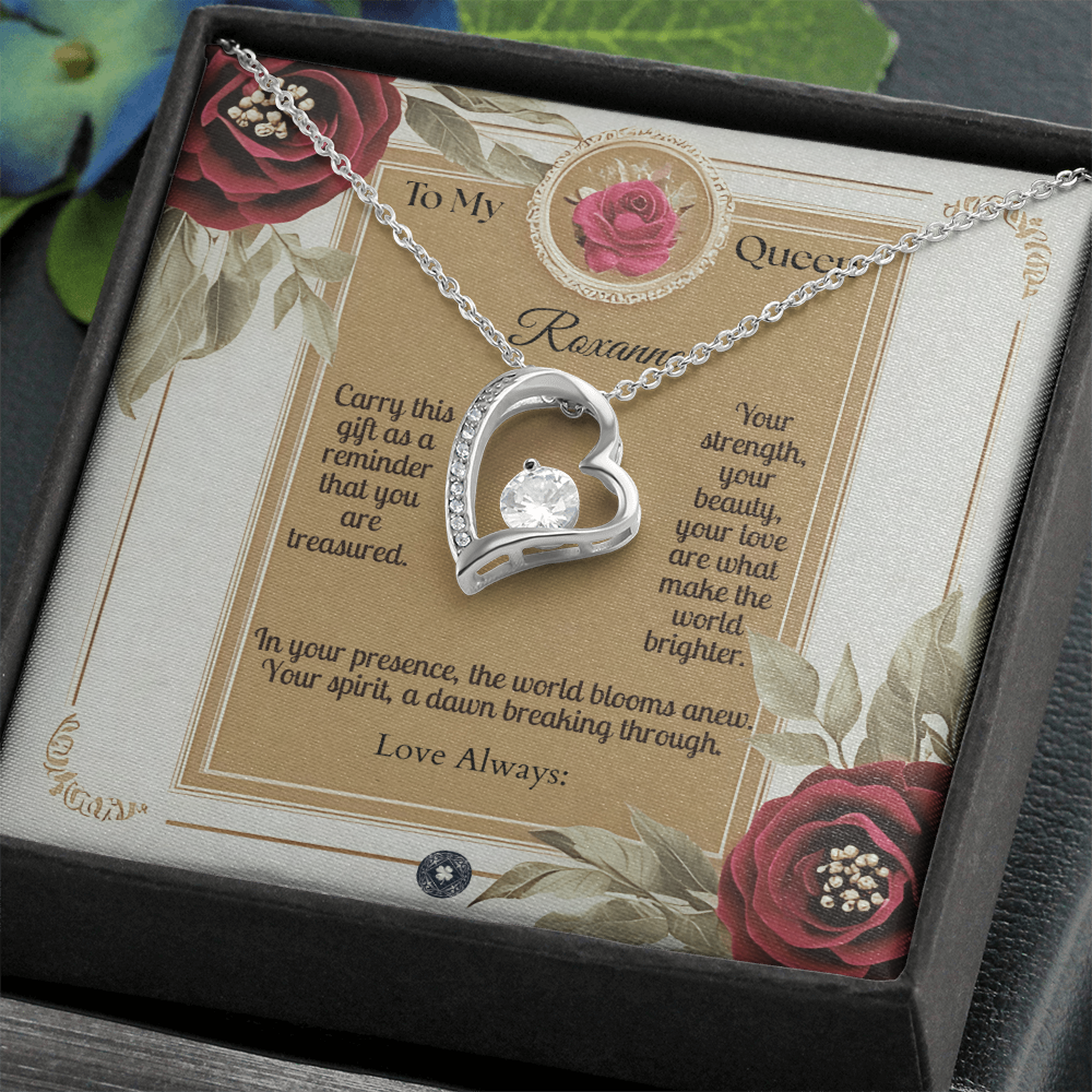Forever Love Necklace: Queen