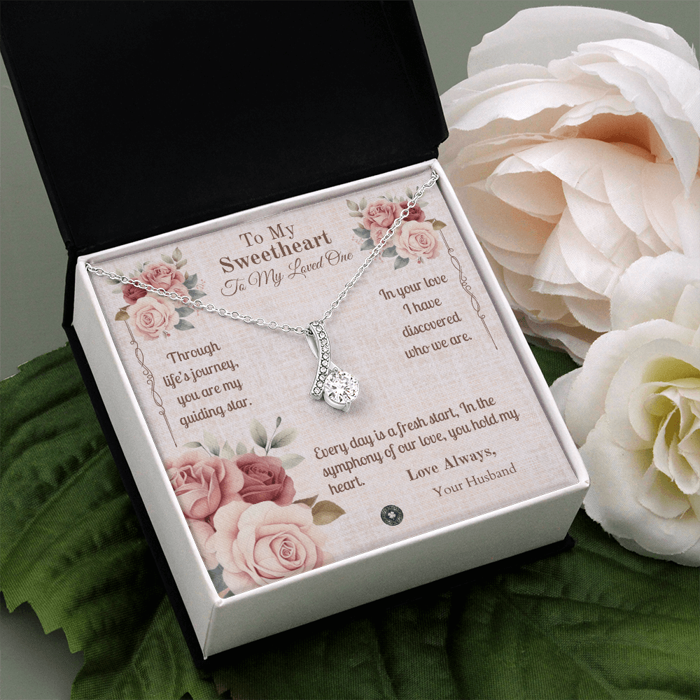 Alluring Beauty Necklace: Sweetheart Jewelry 18K Yellow Gold Two Tone Box The Silver Clover & Co.