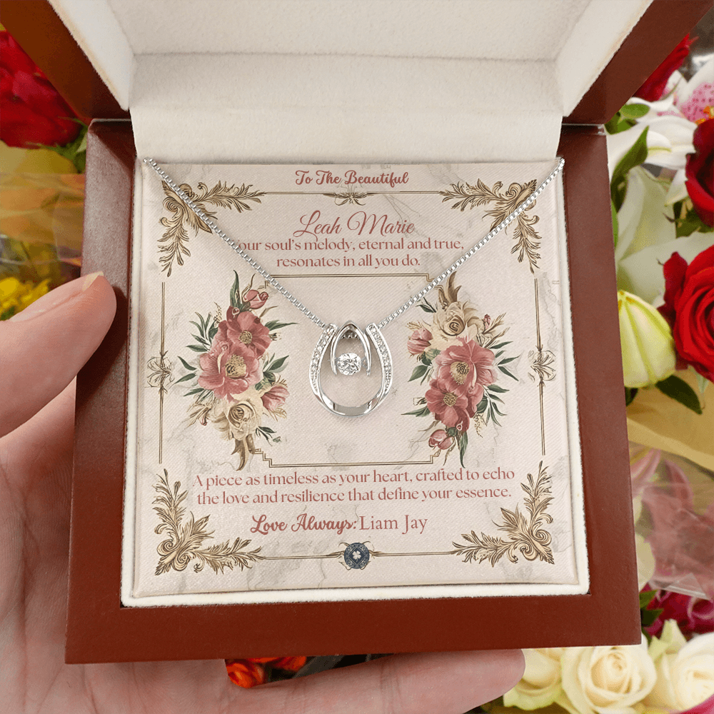 Lucky In Love Necklace: Beautiful