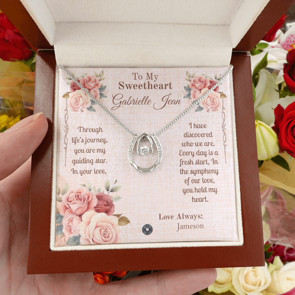 Lucky In Love Necklace: Sweetheart