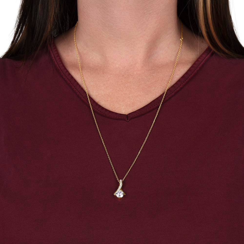 Alluring Beauty Necklace: Beautiful