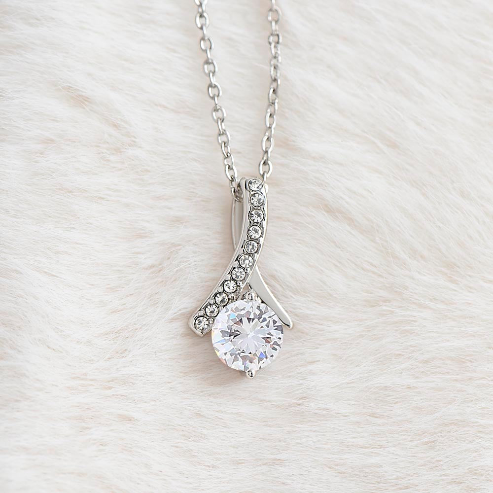 Alluring Beauty Necklace: Beautiful