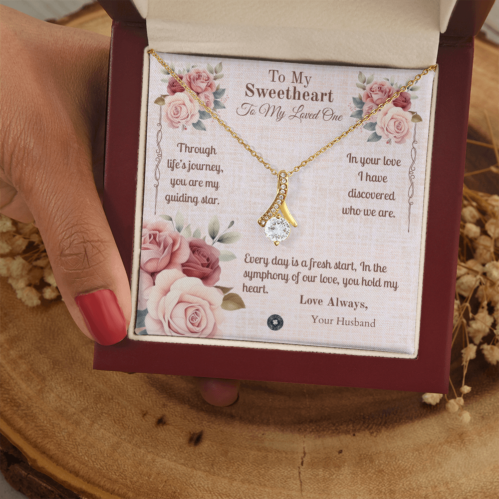 Alluring Beauty Necklace: Sweetheart