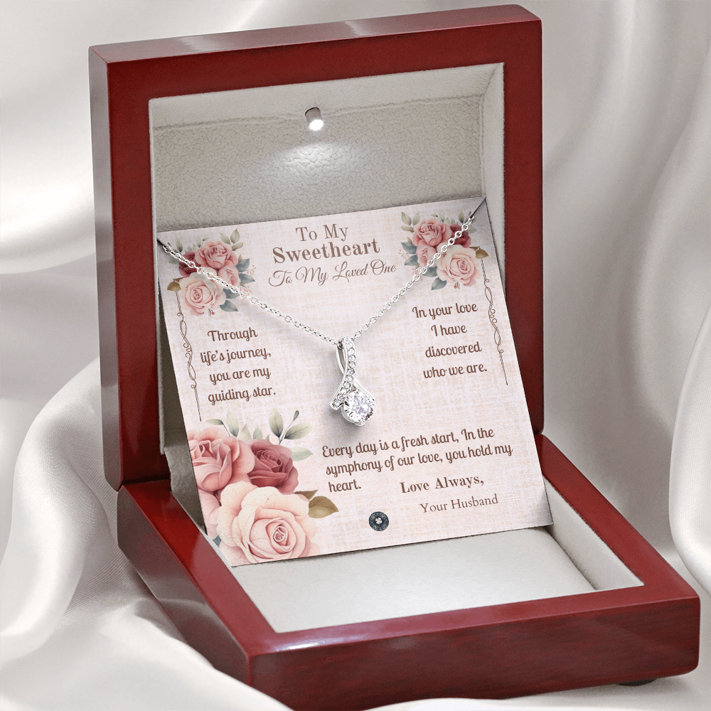 Alluring Beauty Necklace: Sweetheart