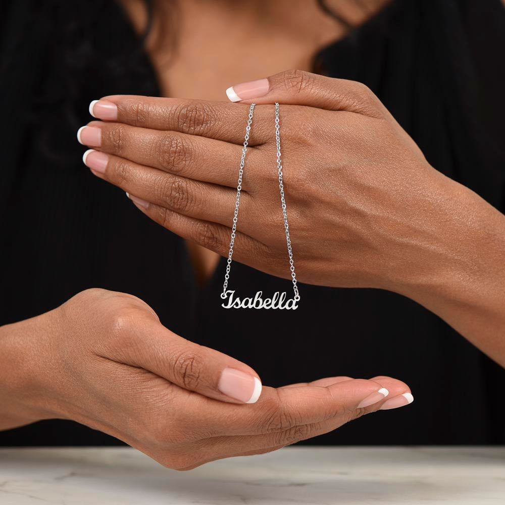Horizontal Name Necklace: Sweetheart
