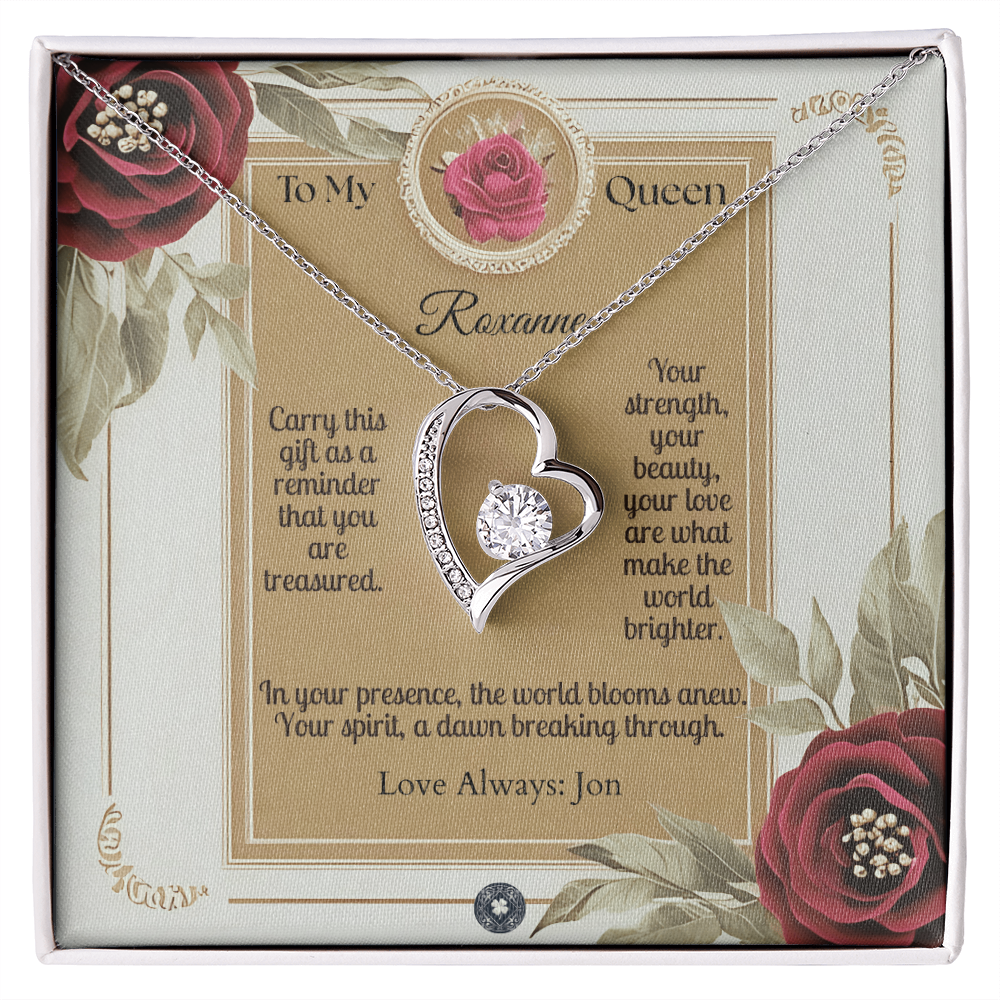 Forever Love Necklace: Queen