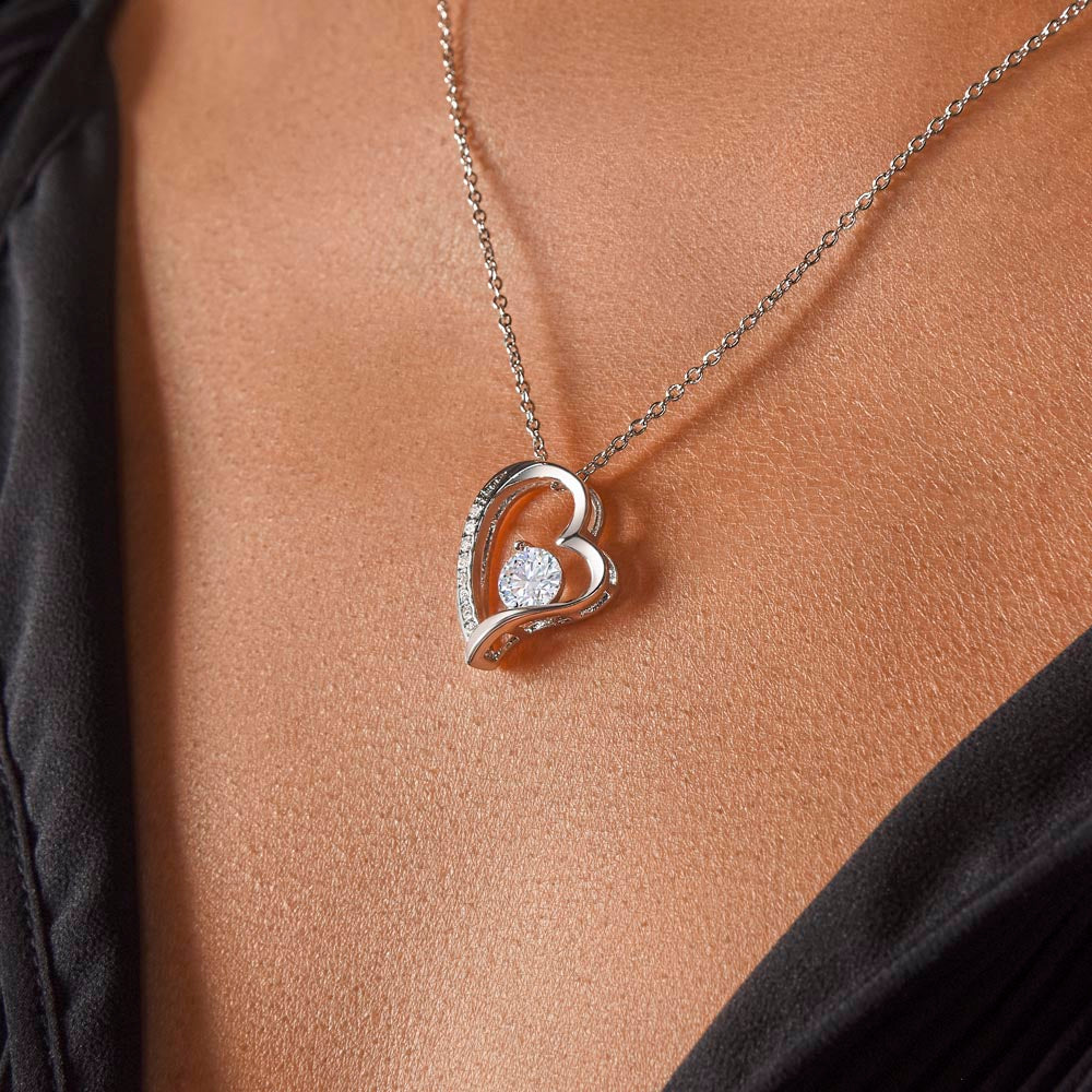 Forever Love Necklace: Beautiful
